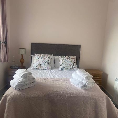 29 The Square Hotel Листоуел Екстериор снимка